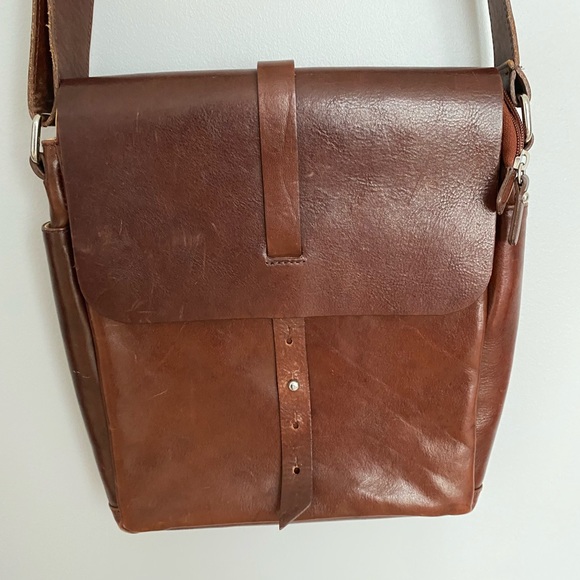 Valentina leather crossbody - Picture 2 of 4